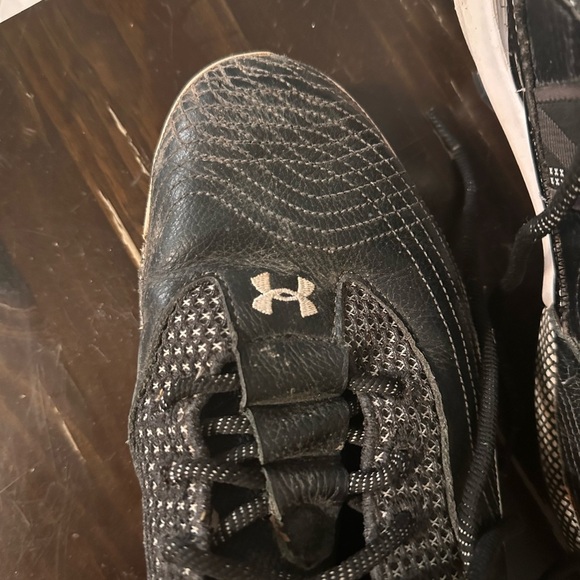 Under Armour Hovr Men’s Baseball Cleats. Sz 12. Metal And Molded Spikes. EUC - Picture 6 of 8
